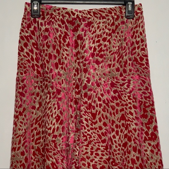 Reiss Neelam Burn-Out Detail Midi Flared Skirt - Picture 6 of 14